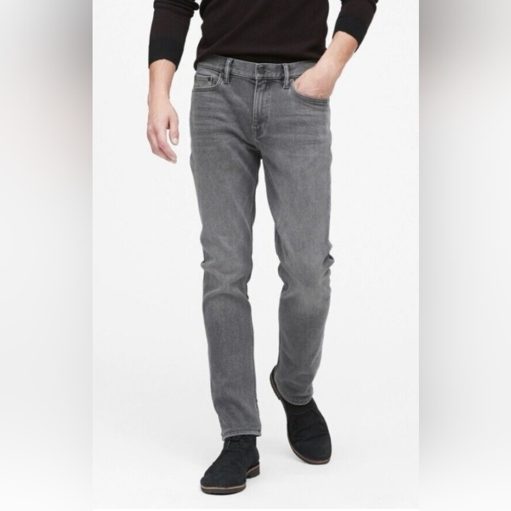 Banana Republic Men's Grey Luxe Traveler Jeans 33x32